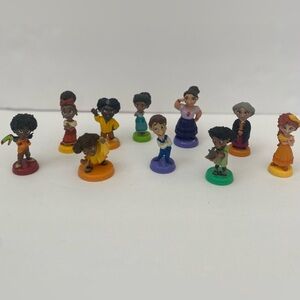 Encanto "Mi Familia" 10 Piece Mini Figure Set  Madrigal Family Cake Toppers